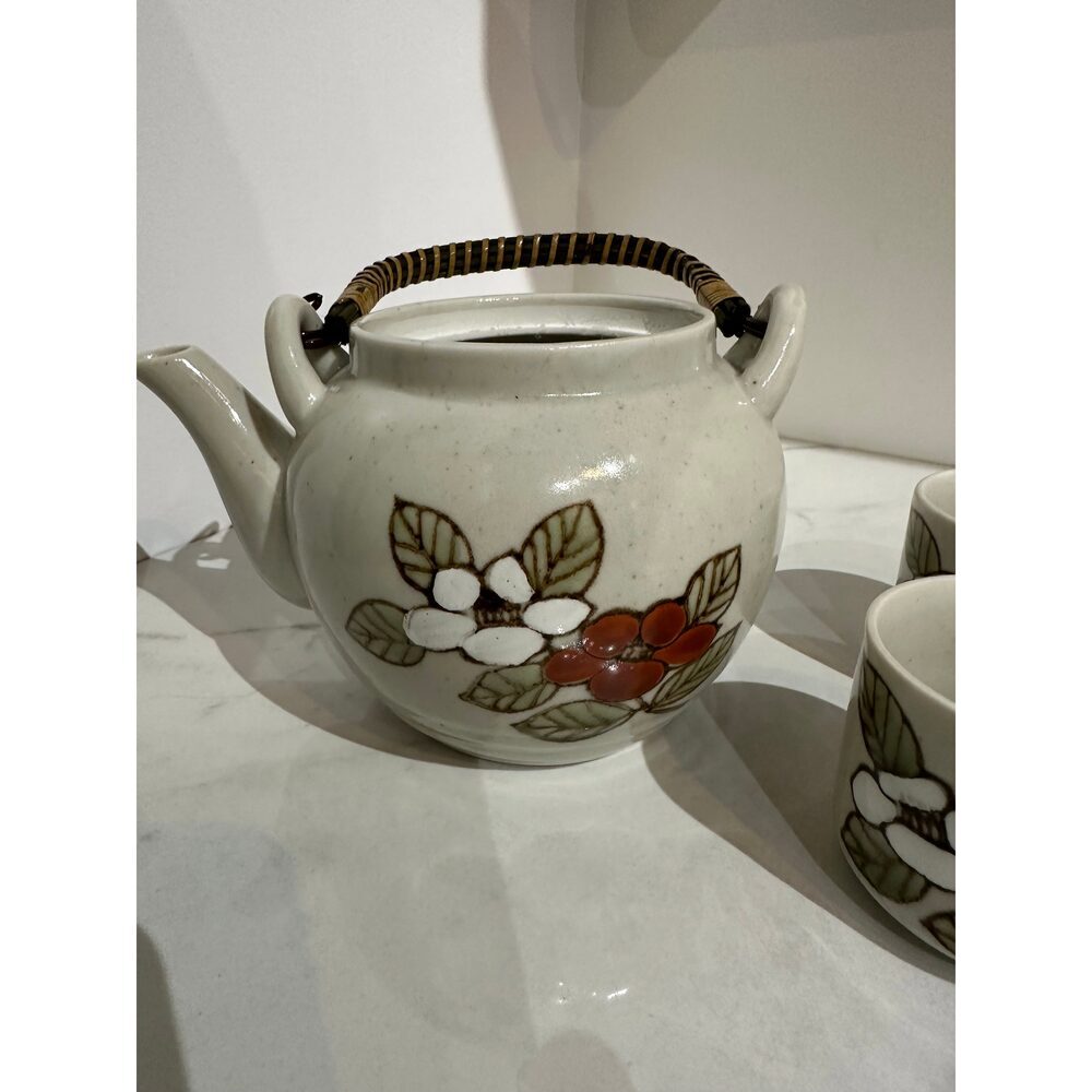 Hand painted Tea Pot and 4 cups